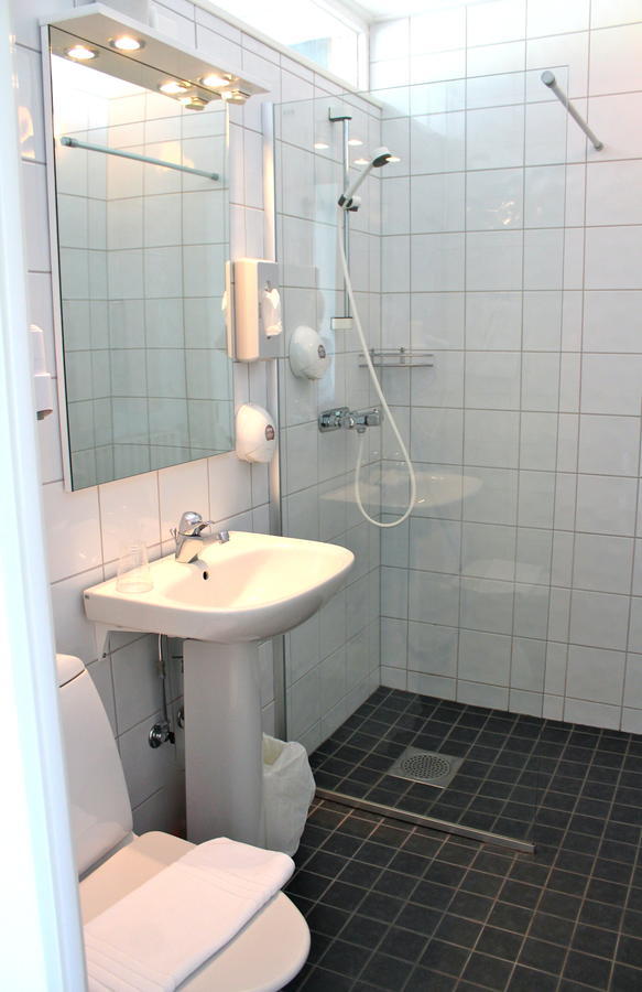 Gränna Vaetterleden Hotell & Restaurang חדר תמונה