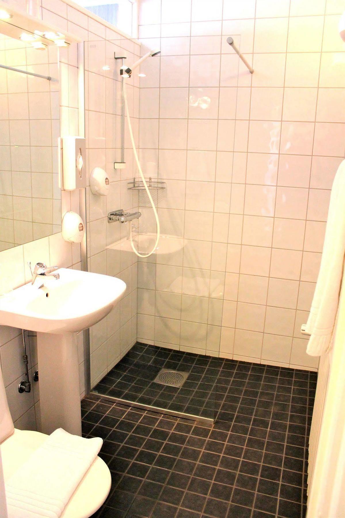 Gränna Vaetterleden Hotell & Restaurang מראה חיצוני תמונה